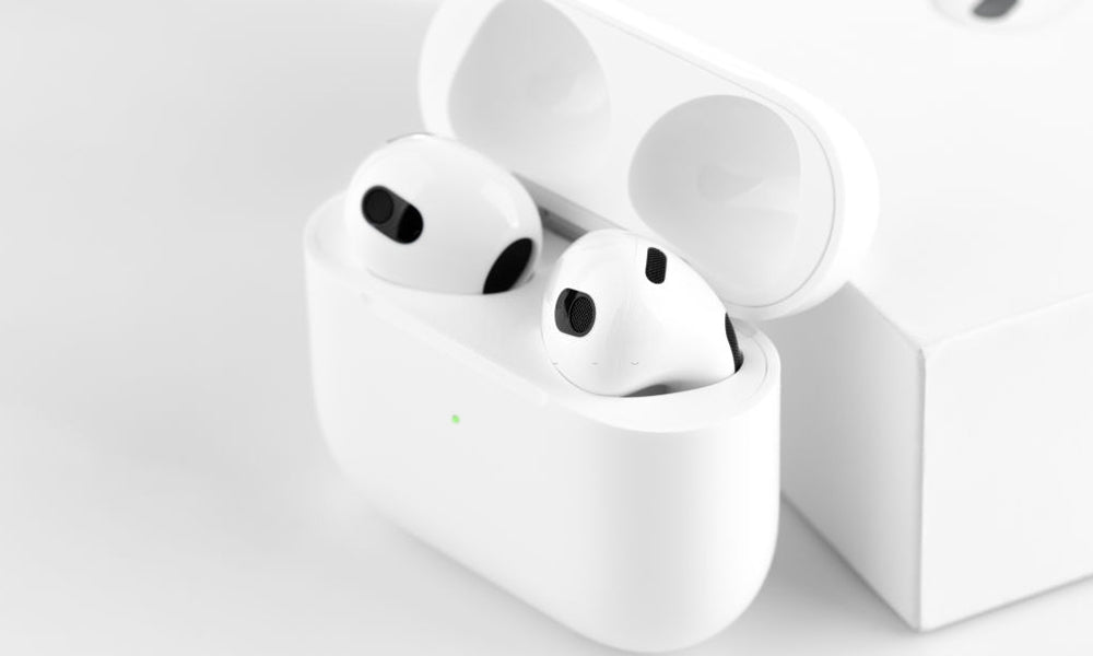 https://www.burga.com/cdn/shop/articles/Which_AirPods_Have_The_Light_On_The_Outside_Of_The_Case.jpg?v=1643622578&width=1024