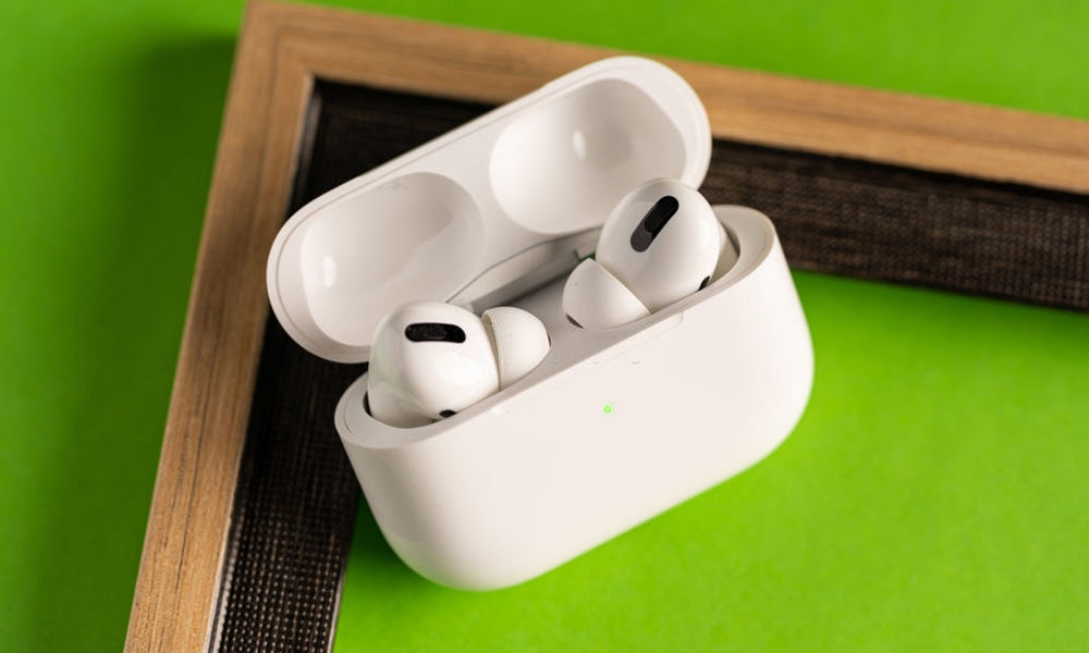 Airpods best sale pro light