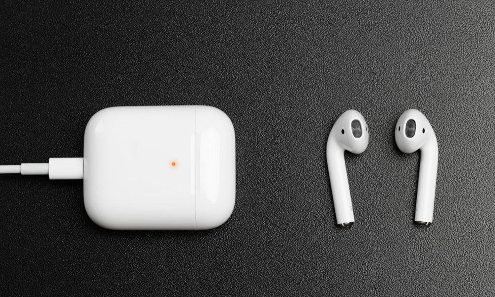 Airpods keep 2025 flashing orange