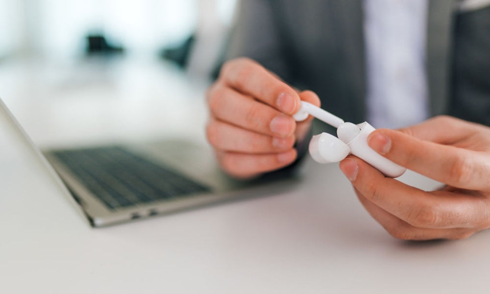 Pairing new airpods to case hot sale