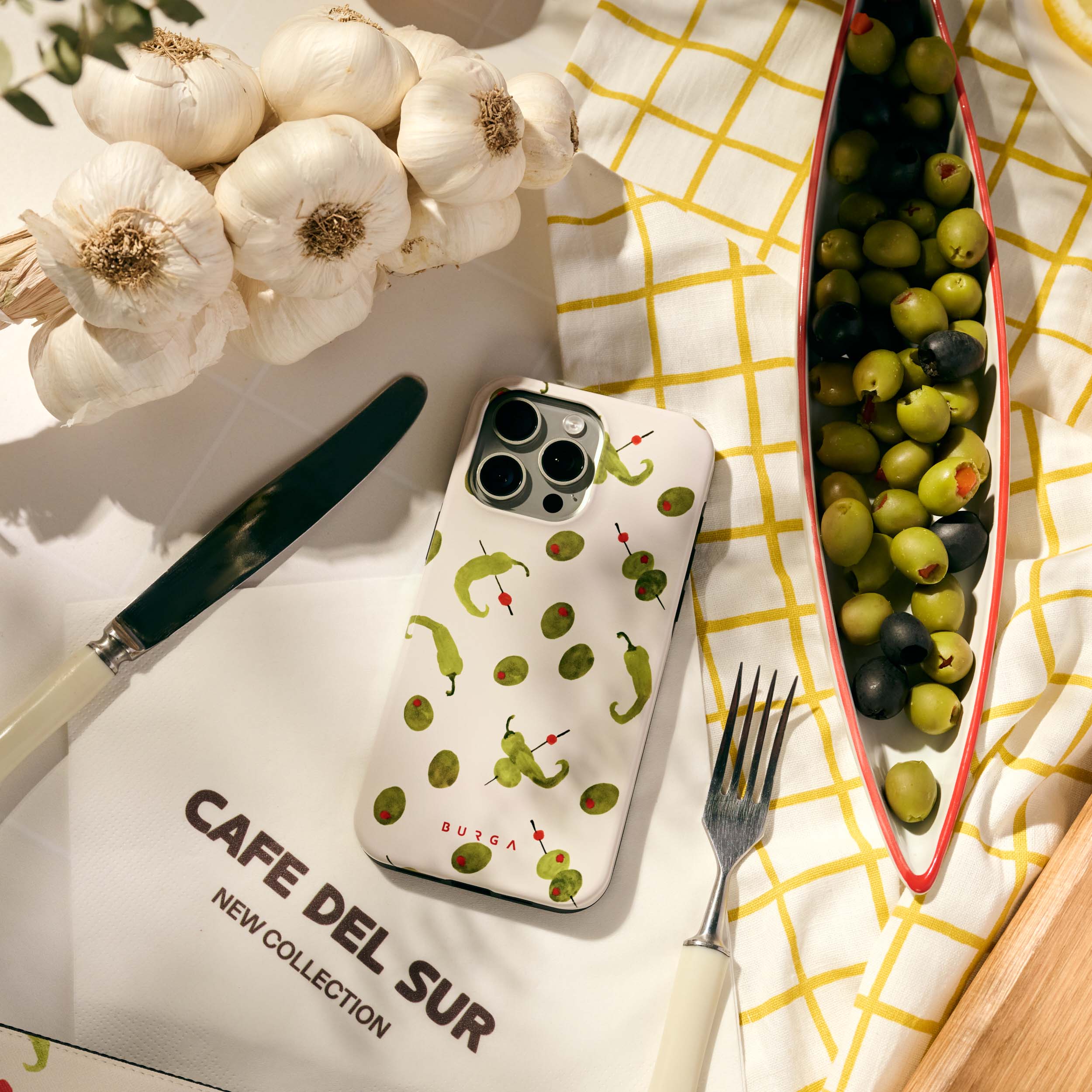 【BURGA】カスタマイズOK☆Aperitivo☆オリーブ☆機種豊富 Aperitivo - iPhone 13 Case | BURGA
