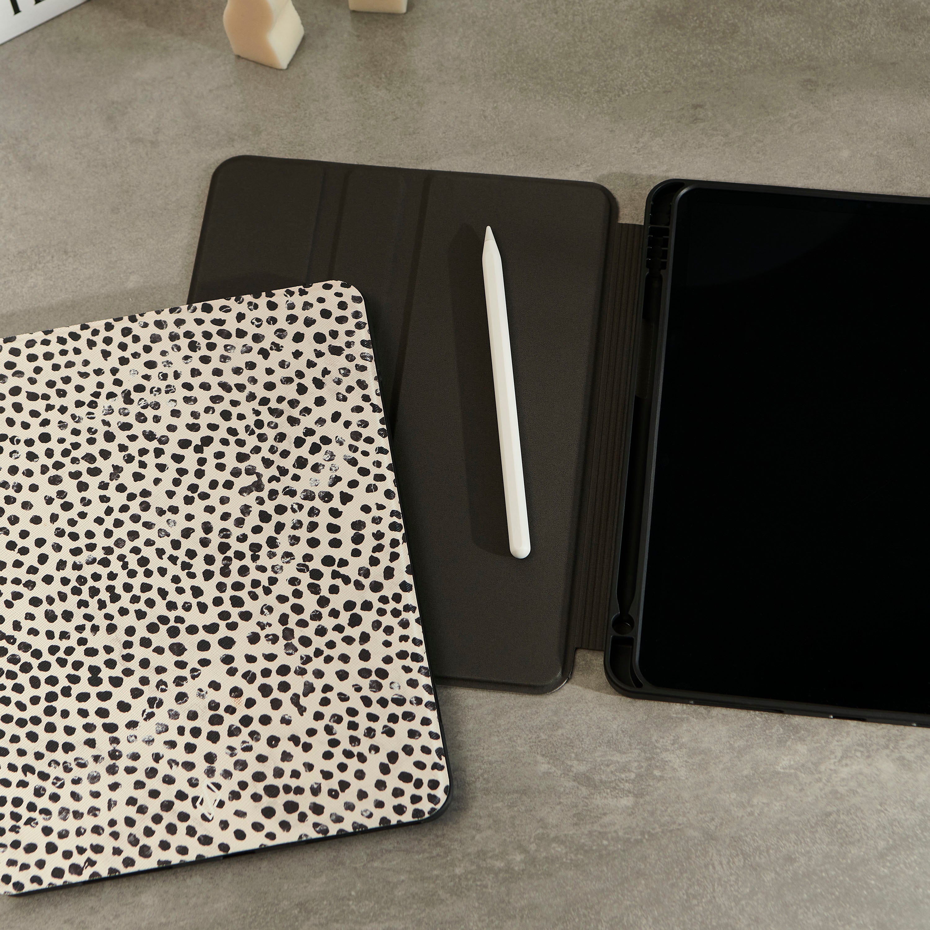 新品未使用　BURGA iPad mini7.9(第5世代)ケース Almond Latte - Cute iPad Mini 7.9 (5th Gen) Case | BURGA