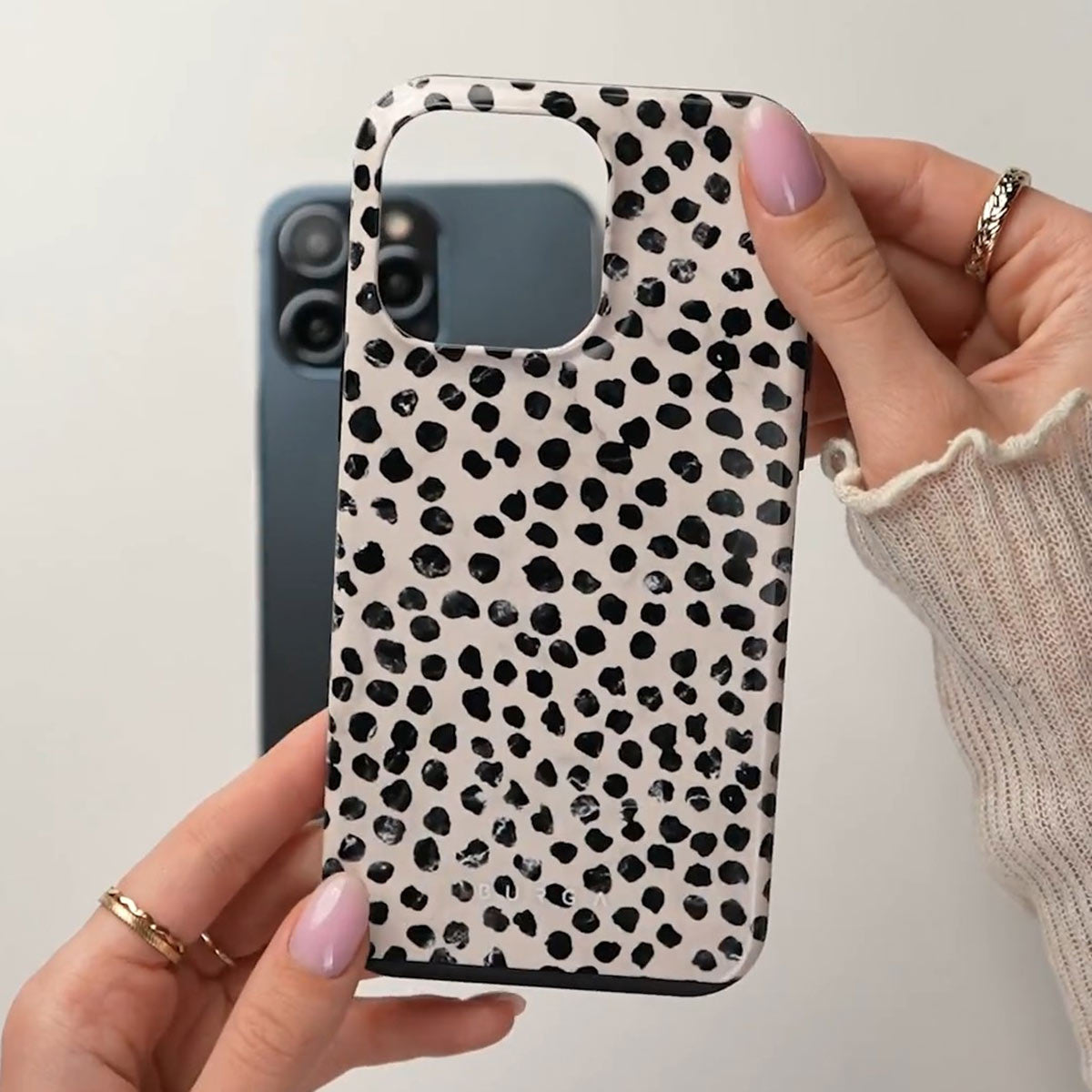 【専用】BURGA Almond Latte-Cute iPhone15 ケース Almond Latte - Cute iPhone 15 Case | BURGA