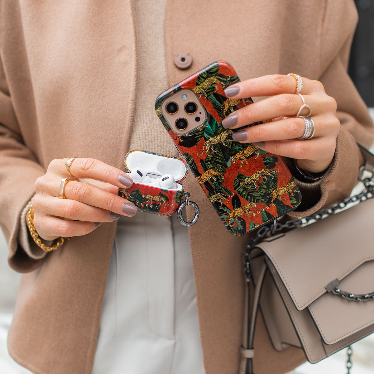 30 montaigne phone cover with airpods pro case