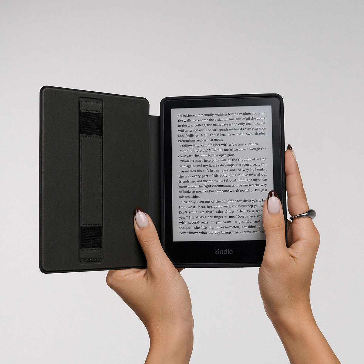 Kindle Paperwhite 第11世代 16GB カバー ケーブル付き On Hold - Kindle Paperwhite (11th Gen) Case | BURGA
