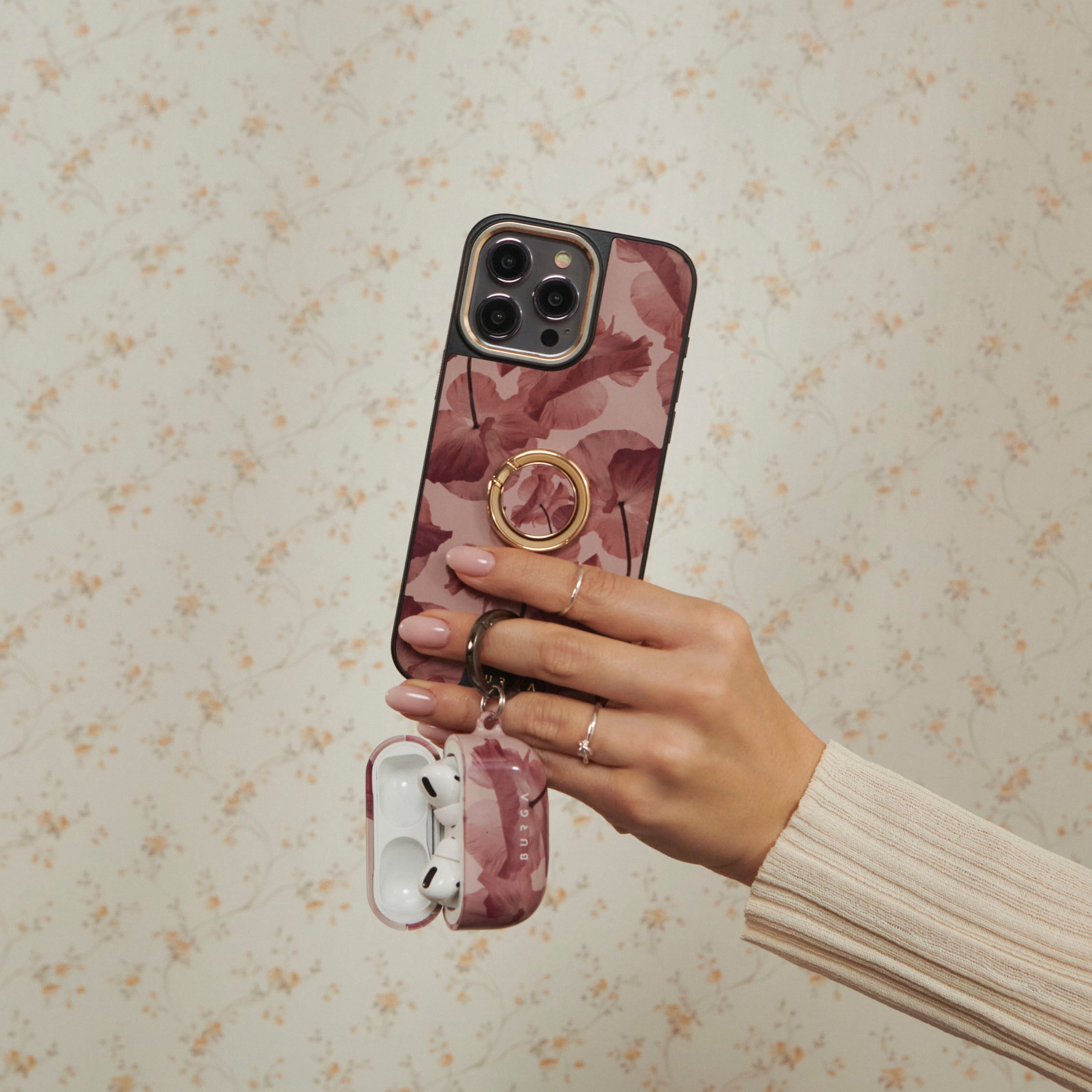 Tender Kiss - Apple Airpod Case Cover | BURGA