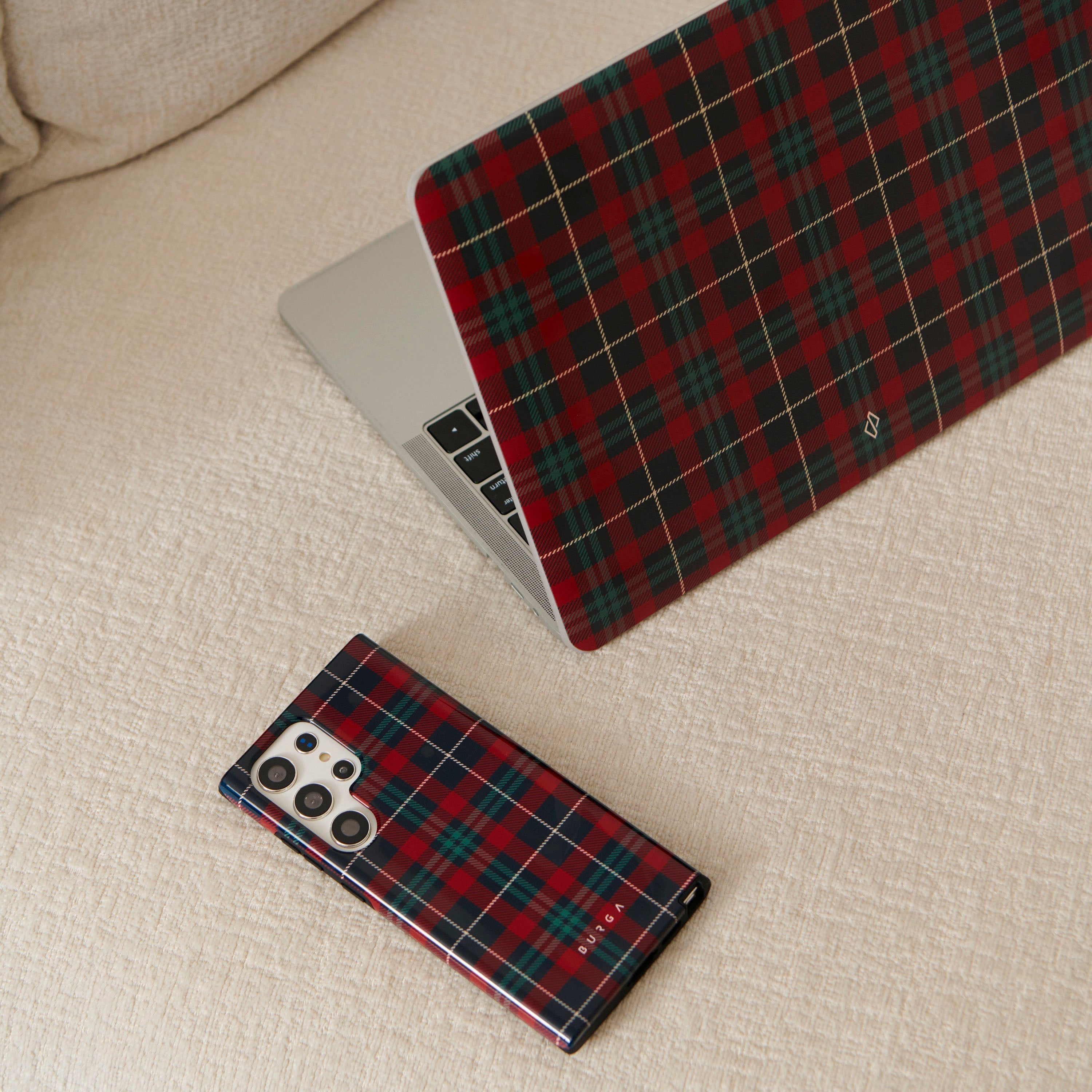 BURGA Sweater Weather - iPhone 14 ケース Sweater Weather - iPhone 14 Pro Max Case | BURGA
