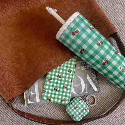 Lettino in resina da esterno con schienale regolabile verde Lettino in resina da esterno con schienale regolabile verde