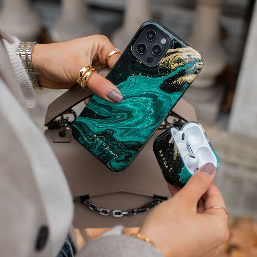 Emerald Pool - Elegant Samsung Galaxy S10E Case 11